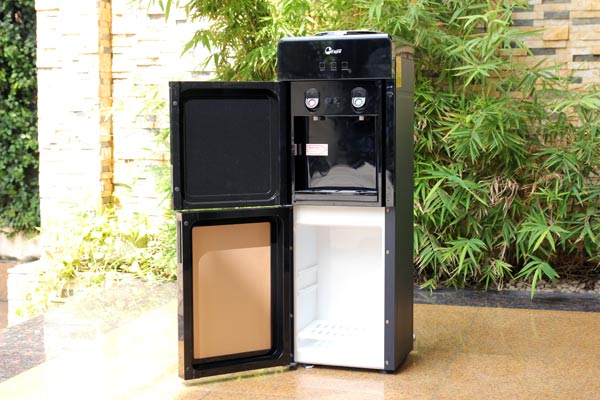 Máy nước uống nóng lạnh FujiE WD1700C