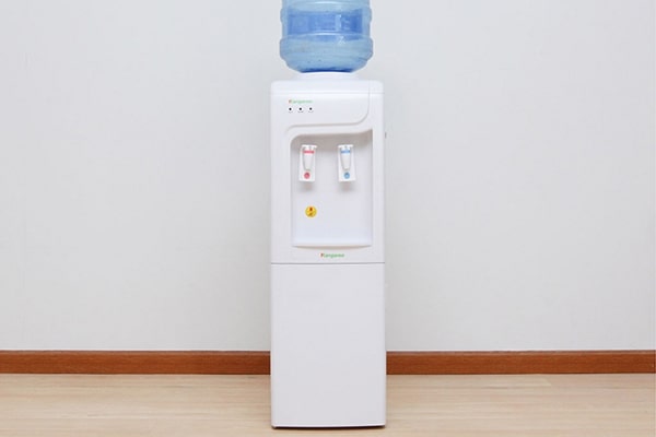 Cây nước nóng lạnh loại nào tốt ?