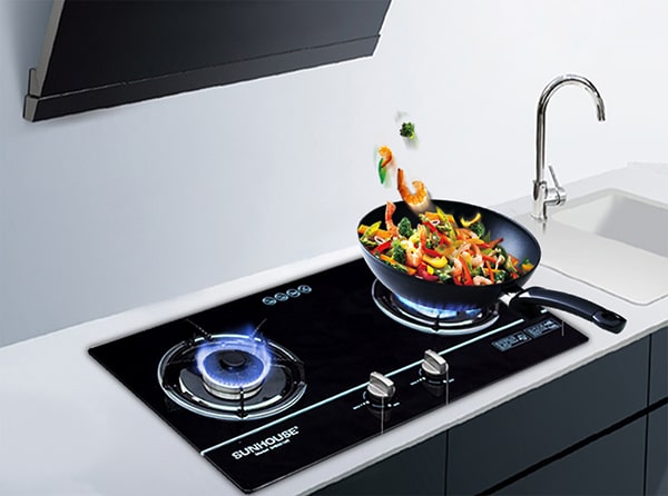Điều chỉnh ngọn lửa phù hợp khi nấu