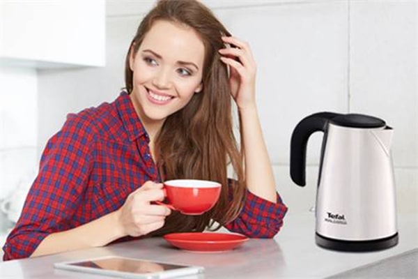 Ấm siêu tốc thương hiệu Tefal