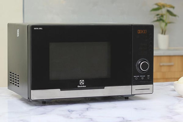 Lò vi sóng Electrolux