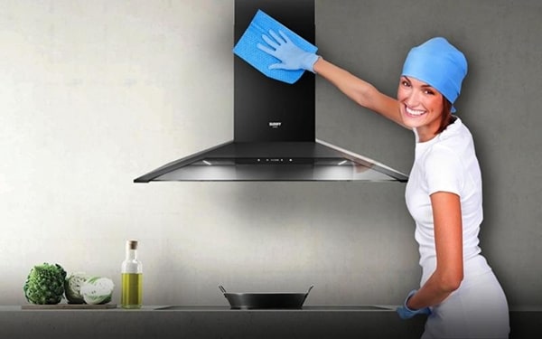 Vệ sinh máy hút mùi thường xuyên