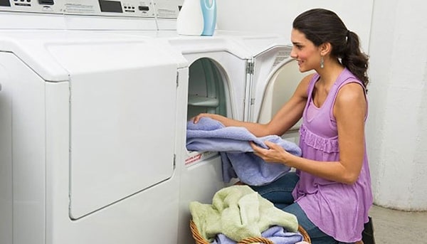 Nên chọn mua tủ sấy quần áo nào tốt ?