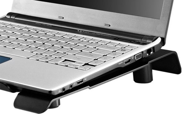 Lưu ý chất liệu đế tản nhiệt laptop