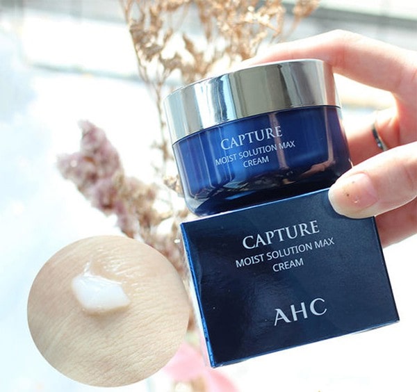 Kem dưỡng ẩm cấp nước AHC Capture Moist Max Cream