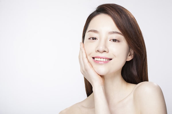 Kem dưỡng trắng da mặt cần có thành phần an toàn
