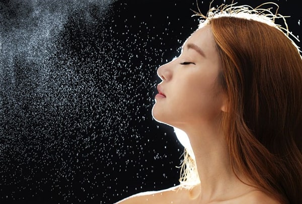 Xịt khoáng có nhiều công dụng đối với làn da