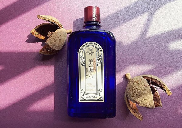 Nước hoa hồng Meishoku bigansui medicated skin lotion