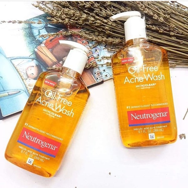 Sữa rửa mặt Neutrogena
