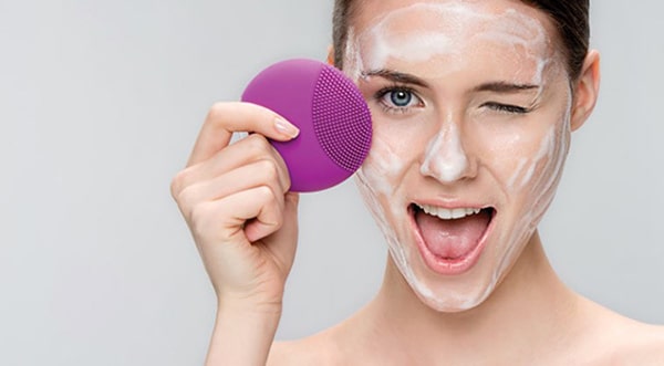 Máy rửa mặt nào tốt nhất hiện nay ?