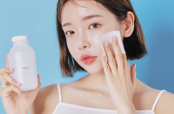 Nước tẩy trang cực kỳ quan trọng trong việc chăm sóc da