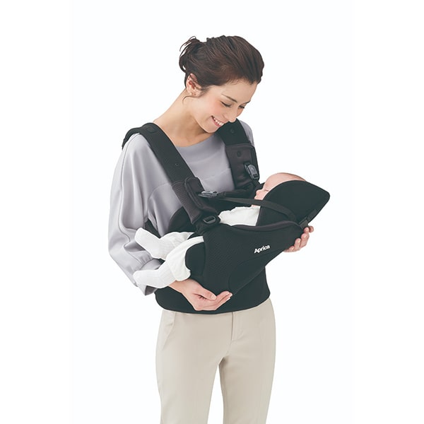 Địu em bé nhiều tiện lợi