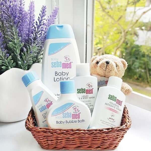 Sữa tắm cho trẻ sơ sinh Sebamed Baby Bubble Bath pH 5.5