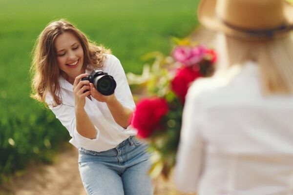 Máy ảnh chụp đi du lịch có thiết kế vô cùng nhỏ gọn