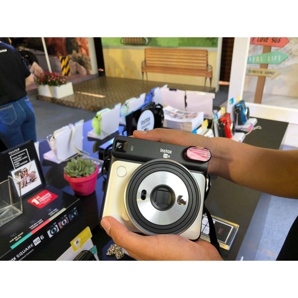 Fujifilm Instax SQUARE SQ6
