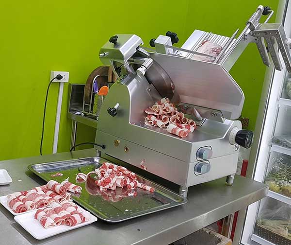 Máy thái thịt SL300A