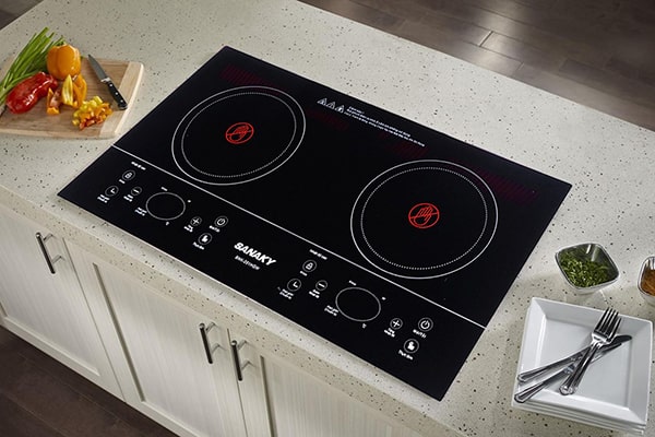 Bếp từ có giá thành cao hơn bếp hồng ngoại