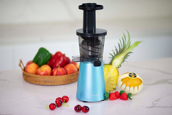 Không nên ép trái cây dẻo bởi dễ bị kẹt trong máy
