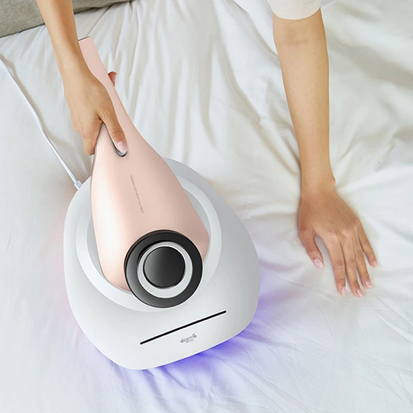 Máy hút bụi giường nệm cầm tay Deema CM1000